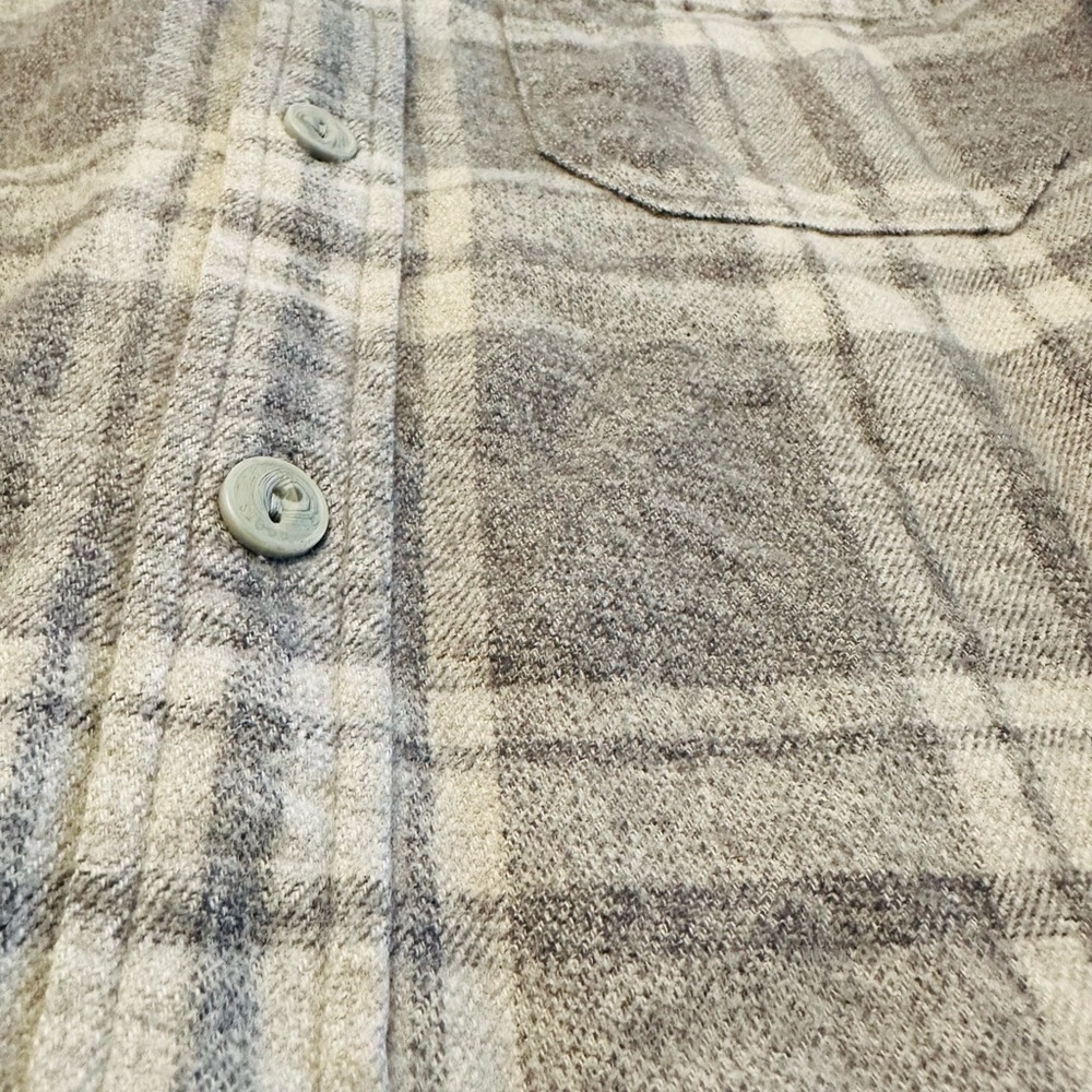 Roots Gray Plaid Button-Down Shirt Men’s Small - Picture 9 of 10